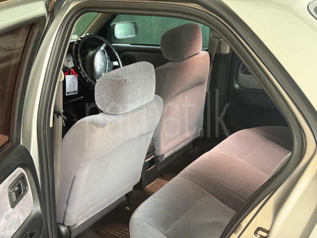 Nissan Bluebird 2007 - பயன்படுத்தப்பட்டது கார் sale in Sri Lanka - patpat.lk