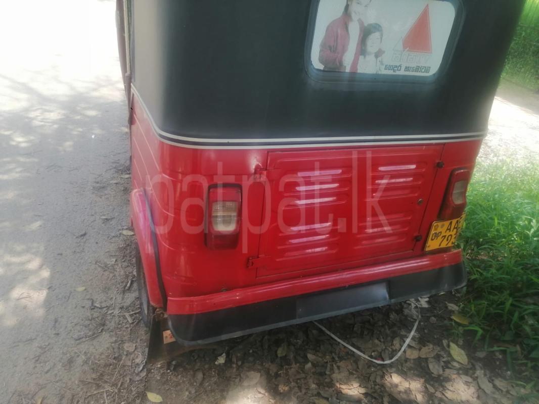 Bajaj 4 stroke 2013 - பயன்படுத்தப்பட்டது முச்சக்கர வண்டி sale in Sri Lanka - patpat.lk