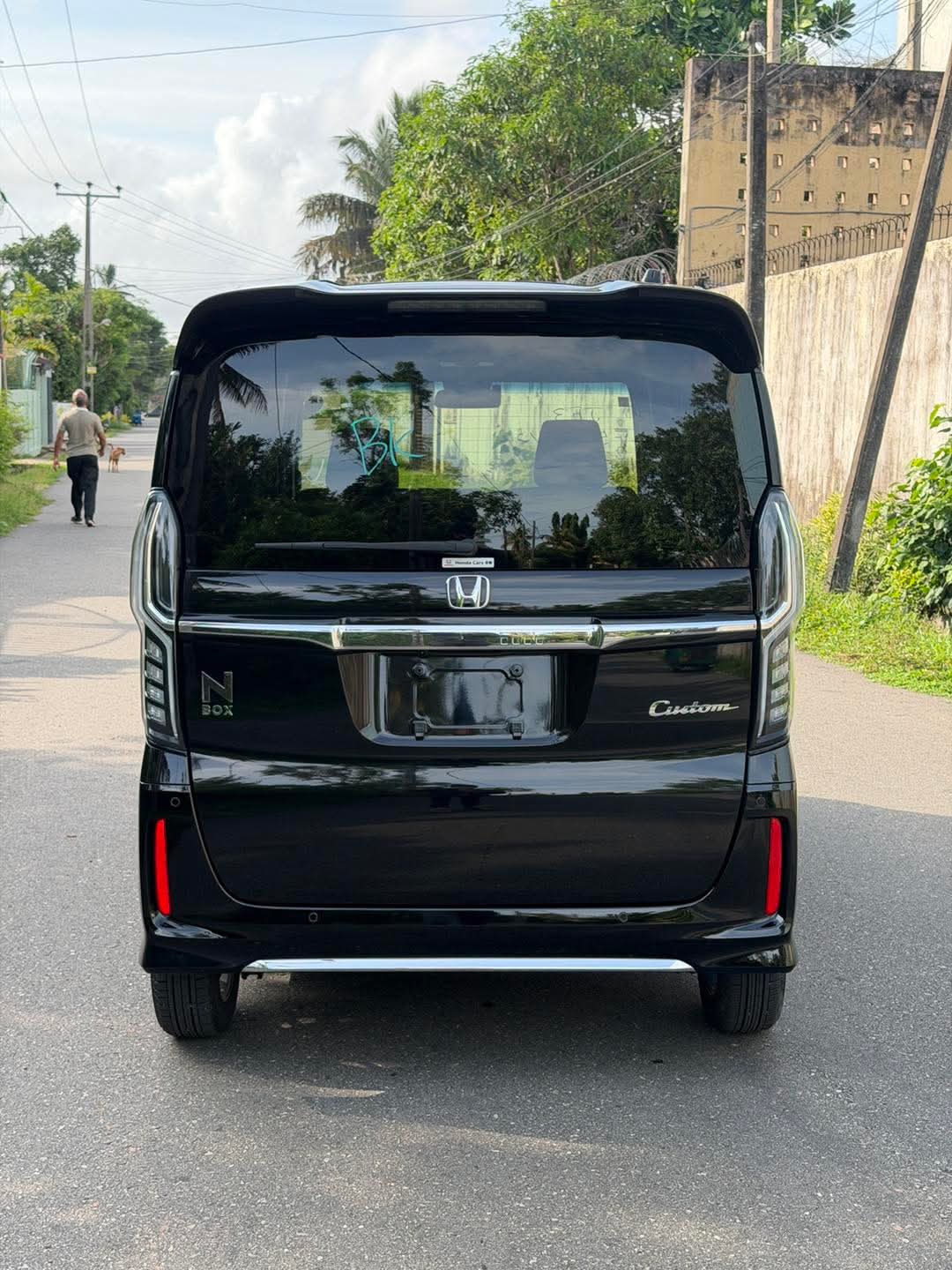 Honda N BOX 2023 - மறுசீரமைக்கப்பட்டது கார் sale in Sri Lanka - patpat.lk