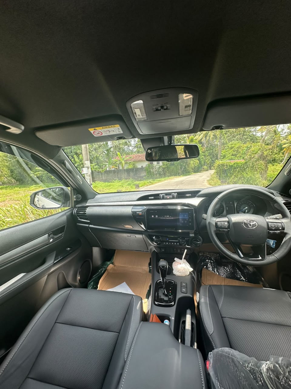 Toyota Hilux 2025 - பயன்படுத்தப்பட்டது SUV sale in Sri Lanka - patpat.lk