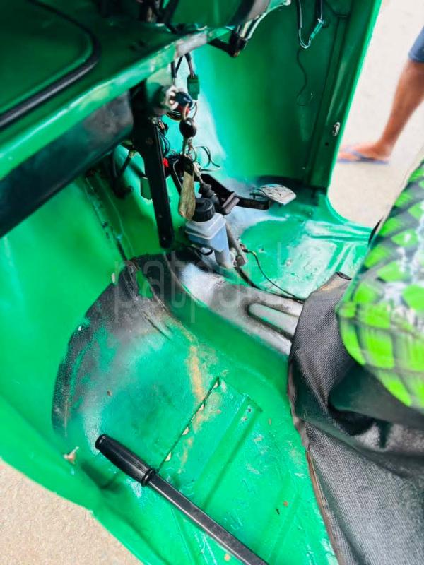 Bajaj 2 stroke 2005 - භාවිතා කරන ලද ත්‍රිරෝද රථය sale in Sri Lanka - patpat.lk