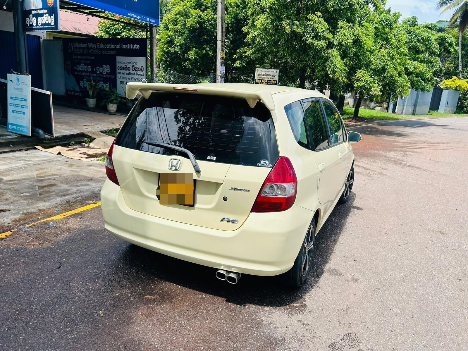 Honda Fit 2002 - பயன்படுத்தப்பட்டது கார் sale in Sri Lanka - patpat.lk