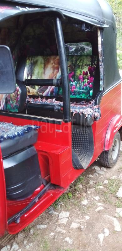 Bajaj Three Wheel 2016 - பயன்படுத்தப்பட்டது முச்சக்கர வண்டி sale in Sri Lanka - patpat.lk