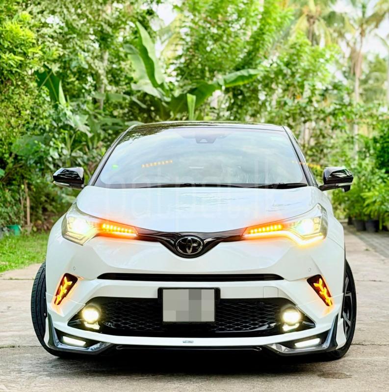 Toyota CHR 2018 - Used Car sale in Sri Lanka - patpat.lk