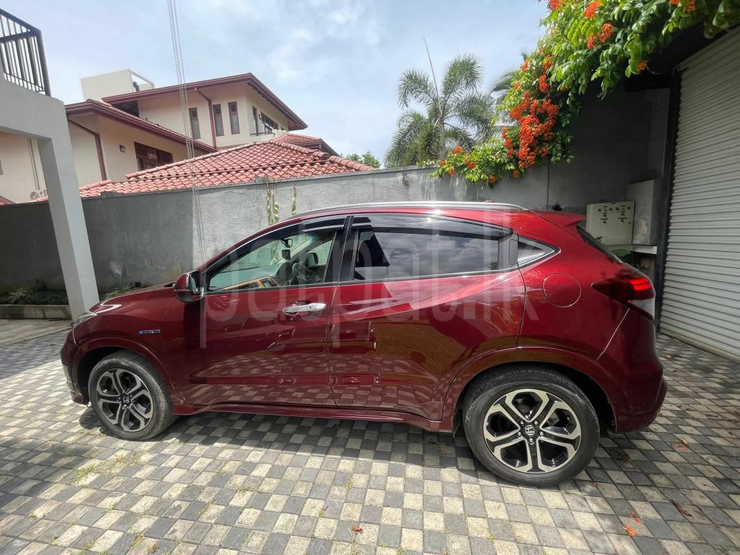 Honda Vezel 2015 - பயன்படுத்தப்பட்டது SUV sale in Sri Lanka - patpat.lk