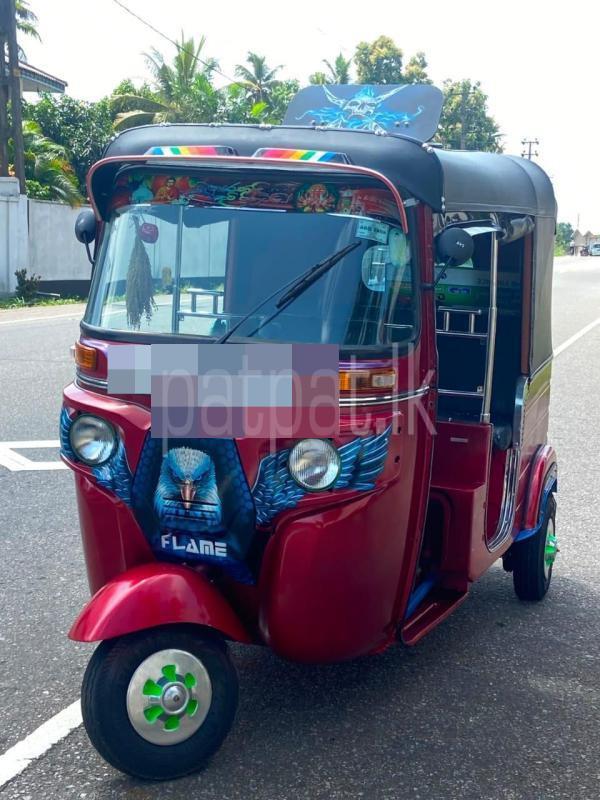 Bajaj 4 stroke 2017 - භාවිතා කරන ලද ත්‍රිරෝද රථය sale in Sri Lanka - patpat.lk