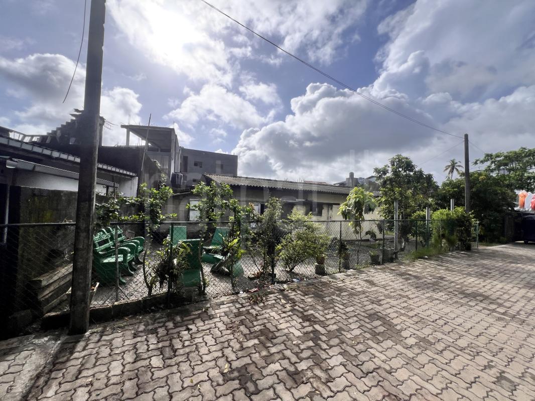 House for Sale in Talawatugoda