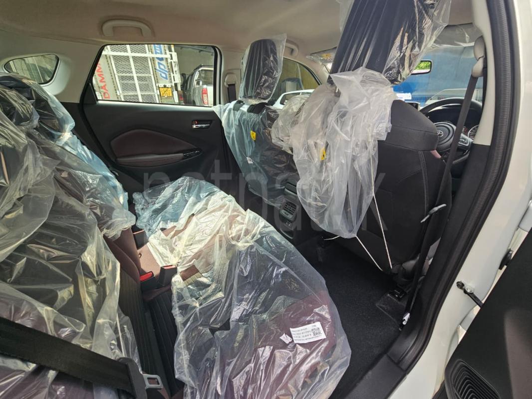 Advertisement image 6