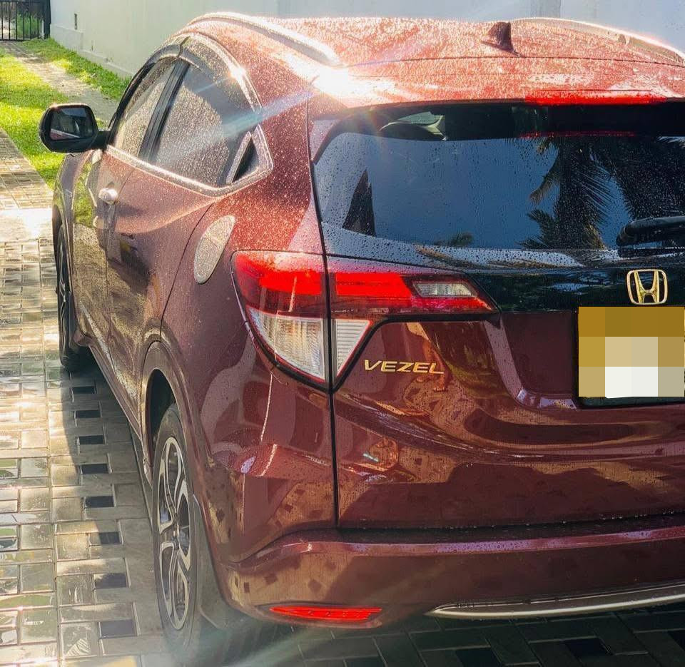 Honda Vezel 2014 - பயன்படுத்தப்பட்டது SUV sale in Sri Lanka - patpat.lk