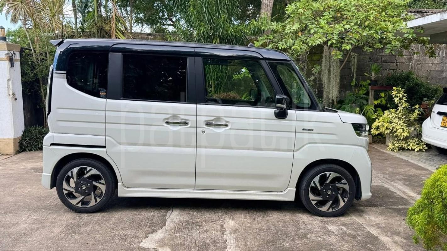 Advertisement image 4