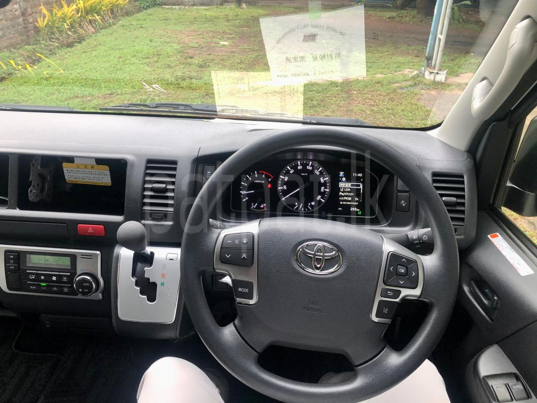 Toyota Hiace 2025 - අලුත් වෑන් රථය sale in Sri Lanka - patpat.lk