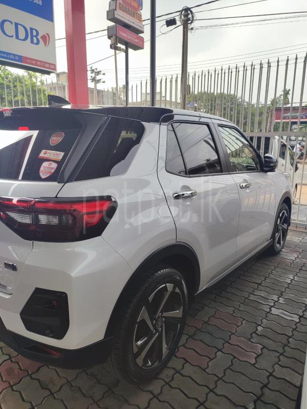 Advertisement image 3