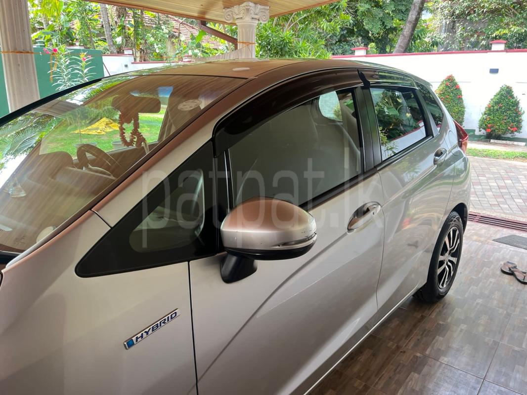 Honda Fit 2013 - பயன்படுத்தப்பட்டது கார் sale in Sri Lanka - patpat.lk