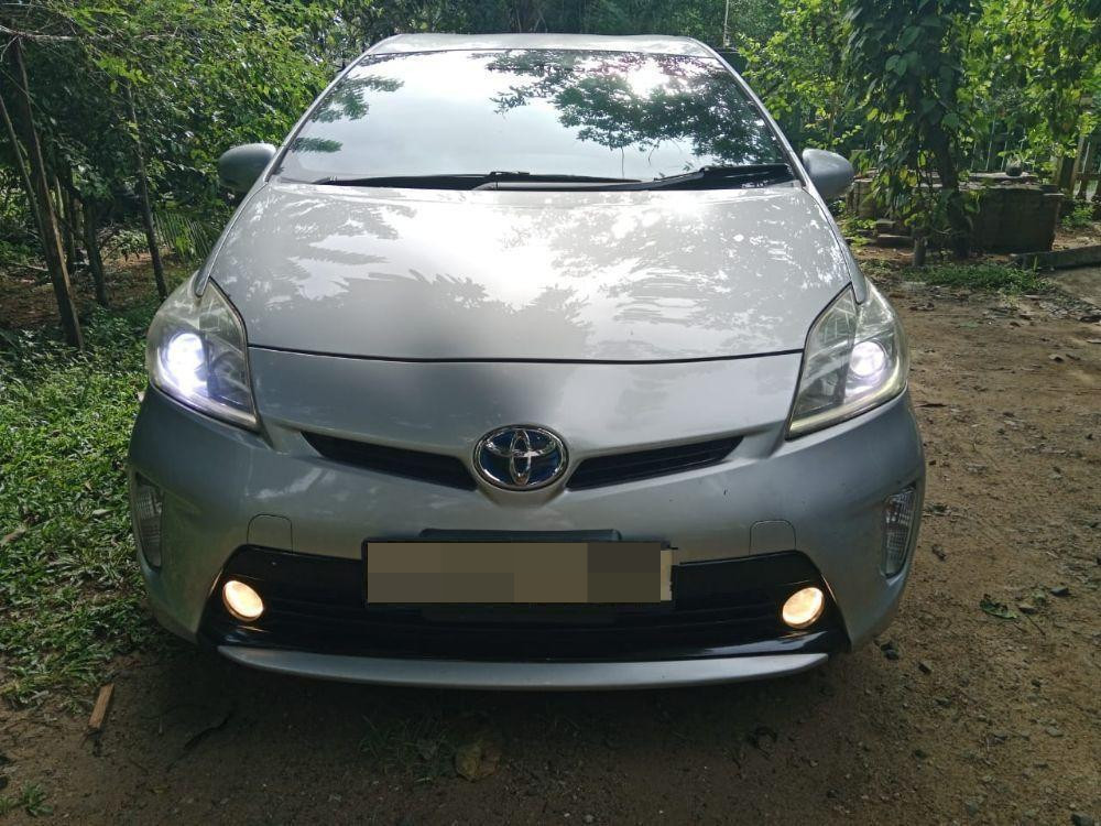 Toyota Prius 2013 - Used Car sale in Sri Lanka - patpat.lk
