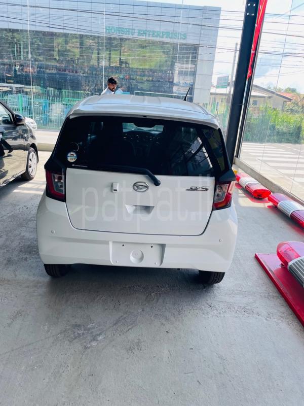 Advertisement image 4