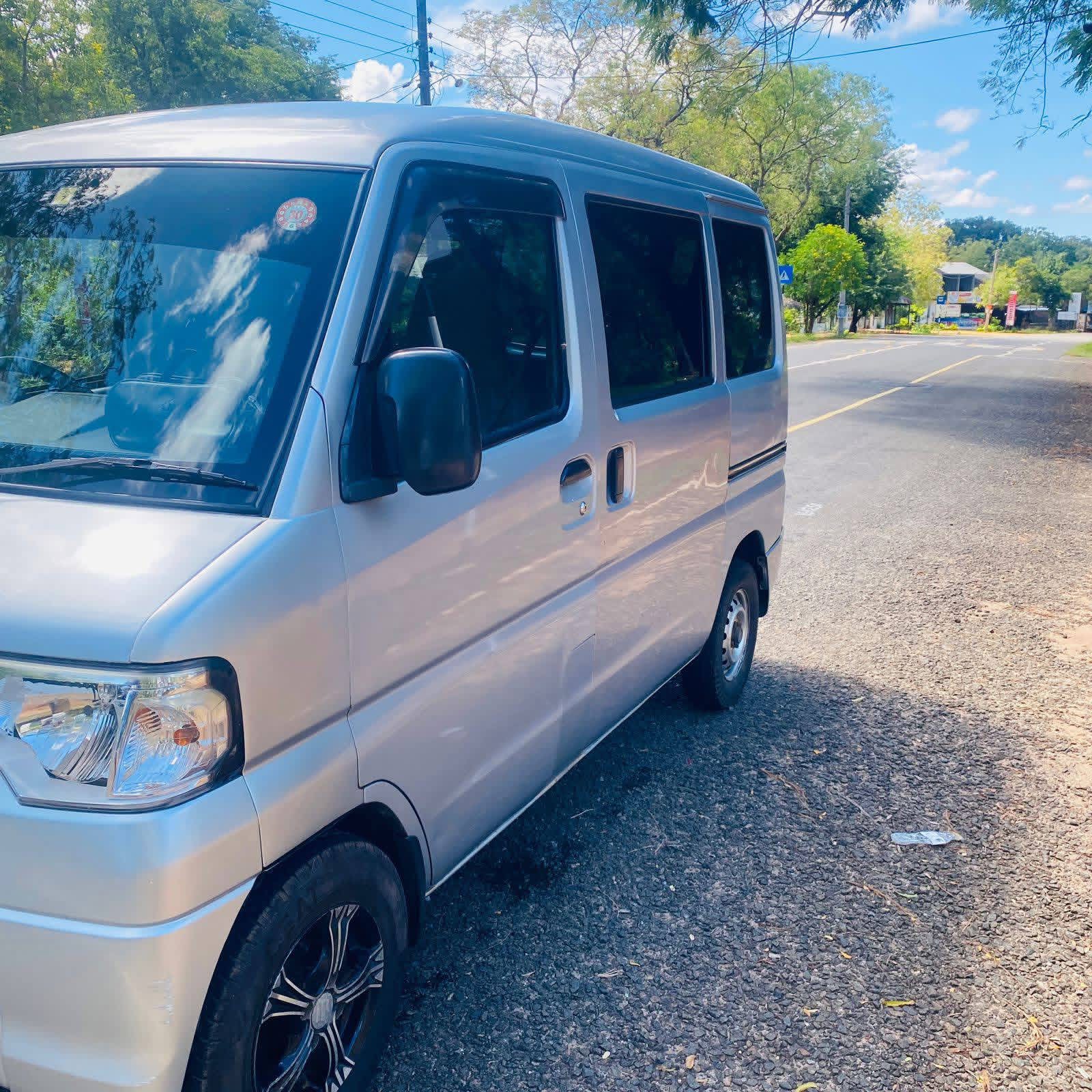 Nissan Clipper 2012 - Used Van sale in Sri Lanka - patpat.lk