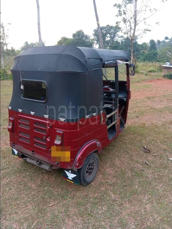 Bajaj Three Wheel 2014 - பயன்படுத்தப்பட்டது முச்சக்கர வண்டி sale in Sri Lanka - patpat.lk