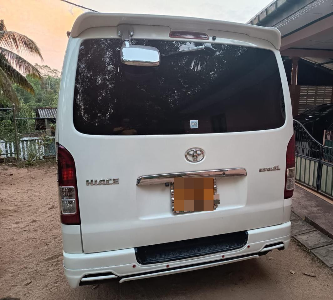 Toyota Super GL 2006 - பயன்படுத்தப்பட்டது வேன் sale in Sri Lanka - patpat.lk