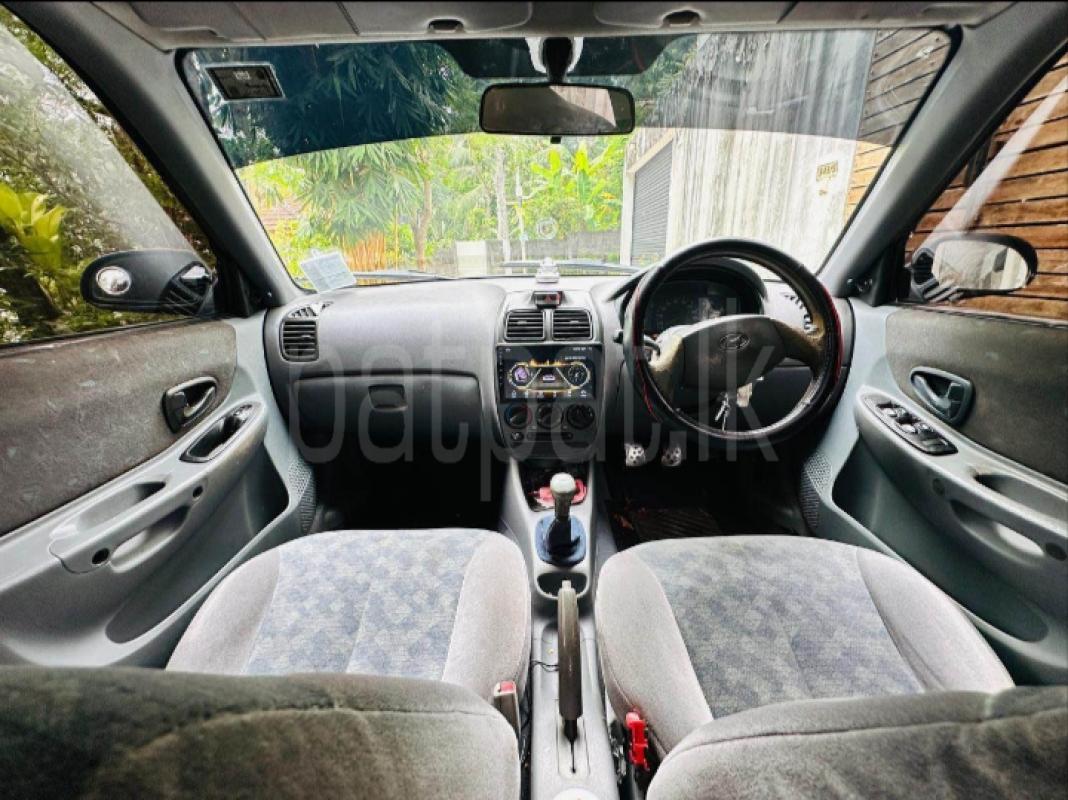 Hyundai Accent 2000 - Used Car sale in Sri Lanka - patpat.lk
