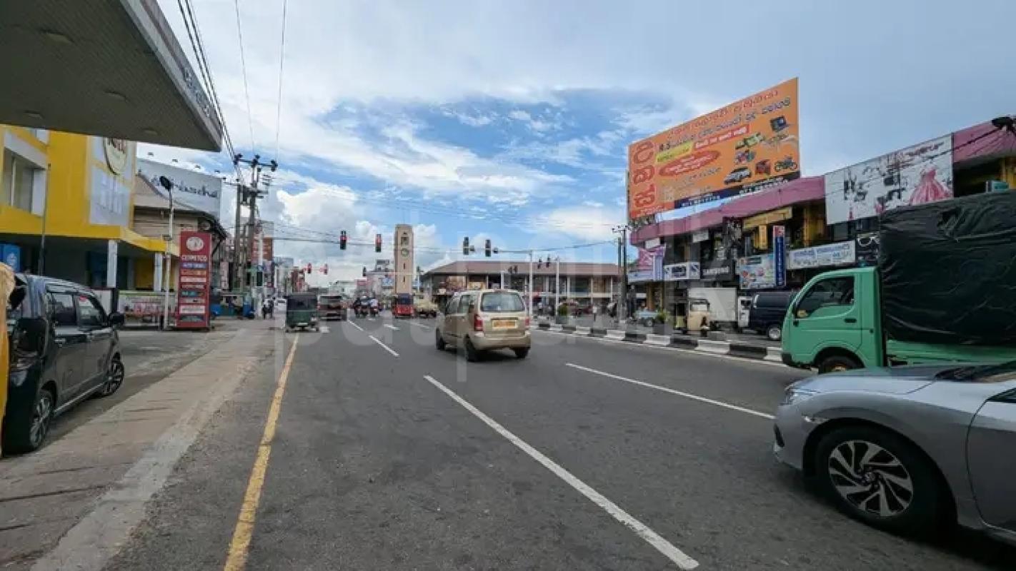 Commercial Land for Sale in Minuwangoda