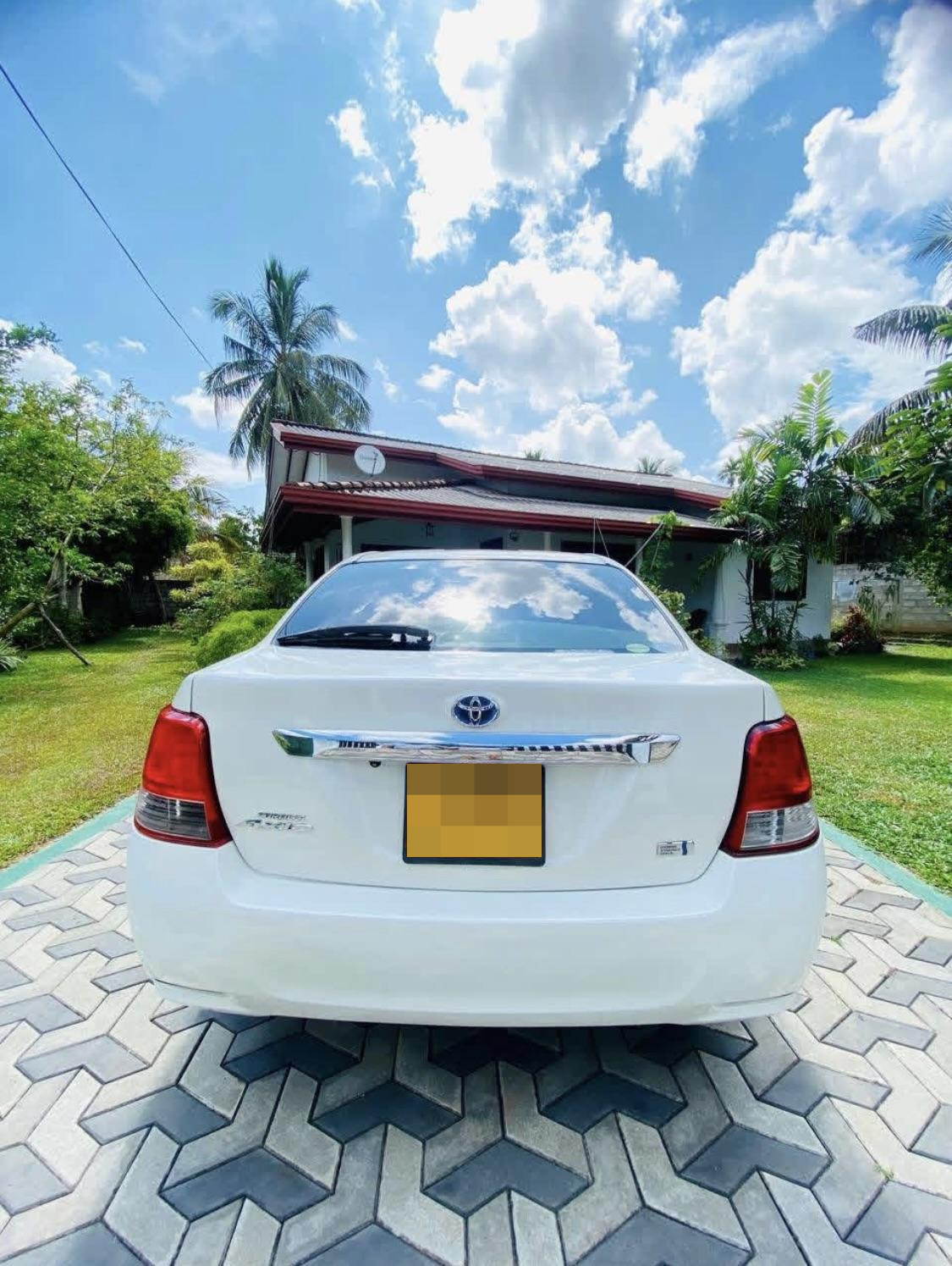 Toyota Axio 2014 - Used Car sale in Sri Lanka - patpat.lk