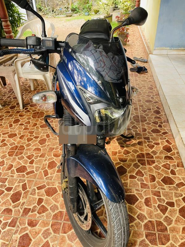 Bajaj Pulsar 2017 - பயன்படுத்தப்பட்டது பைக் sale in Sri Lanka - patpat.lk