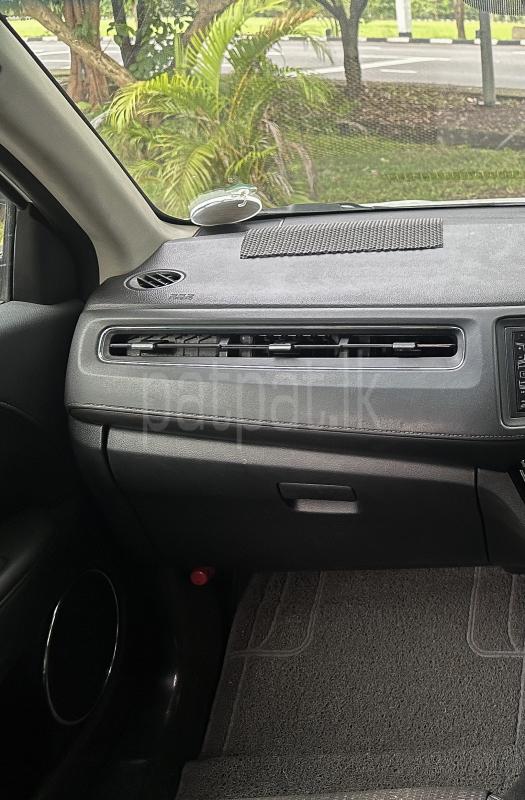 Honda Vezel 2015 - භාවිතා කරන ලද SUV රථය sale in Sri Lanka - patpat.lk