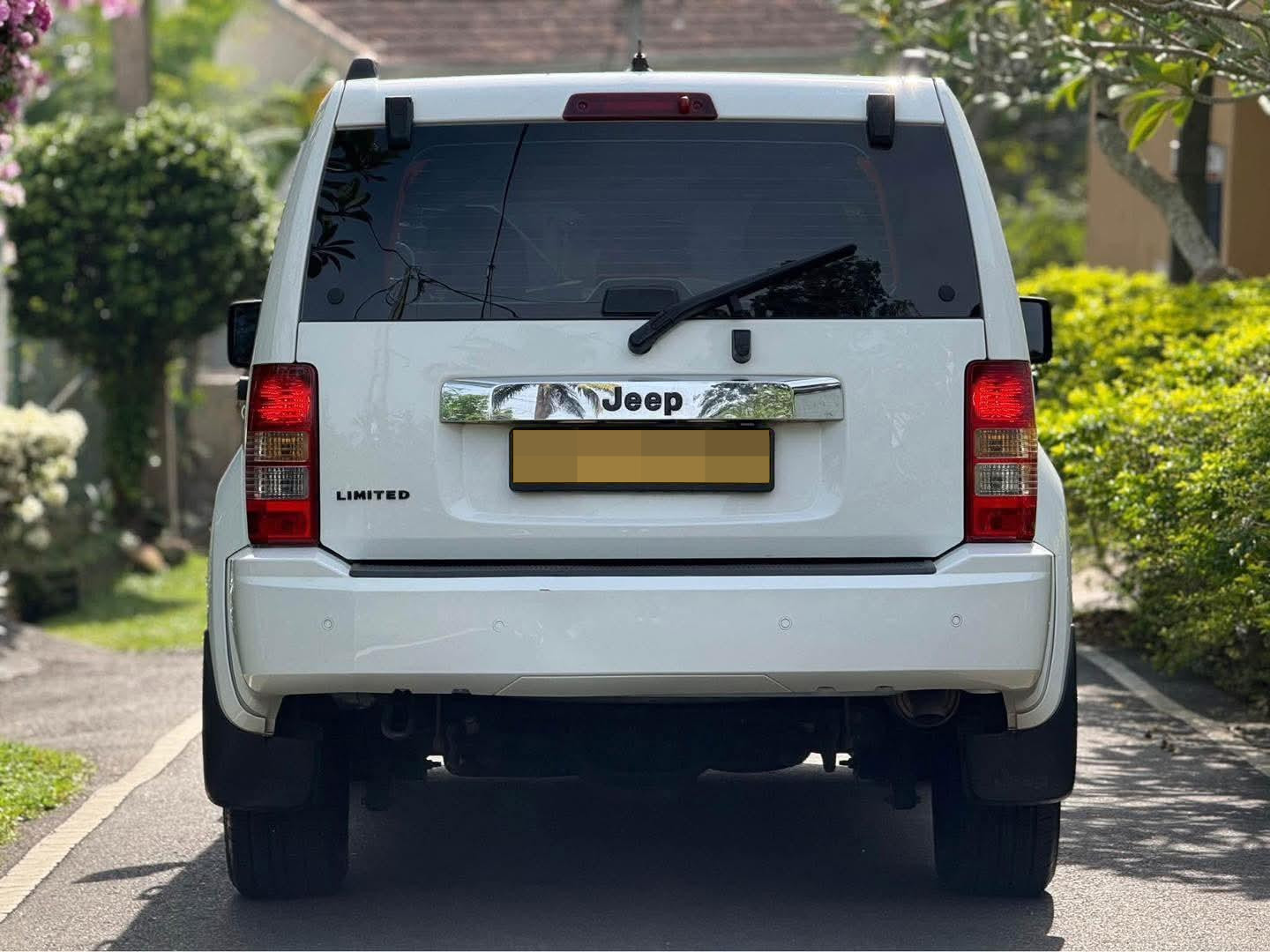 Jeep Cherokee 2012 - பயன்படுத்தப்பட்டது SUV sale in Sri Lanka - patpat.lk