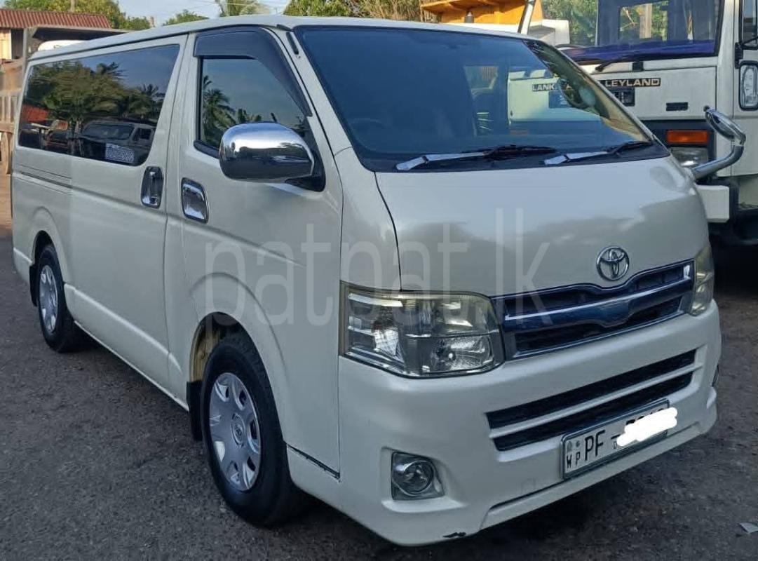 Toyota Hiace 2012 - பயன்படுத்தப்பட்டது வேன் sale in Sri Lanka - patpat.lk
