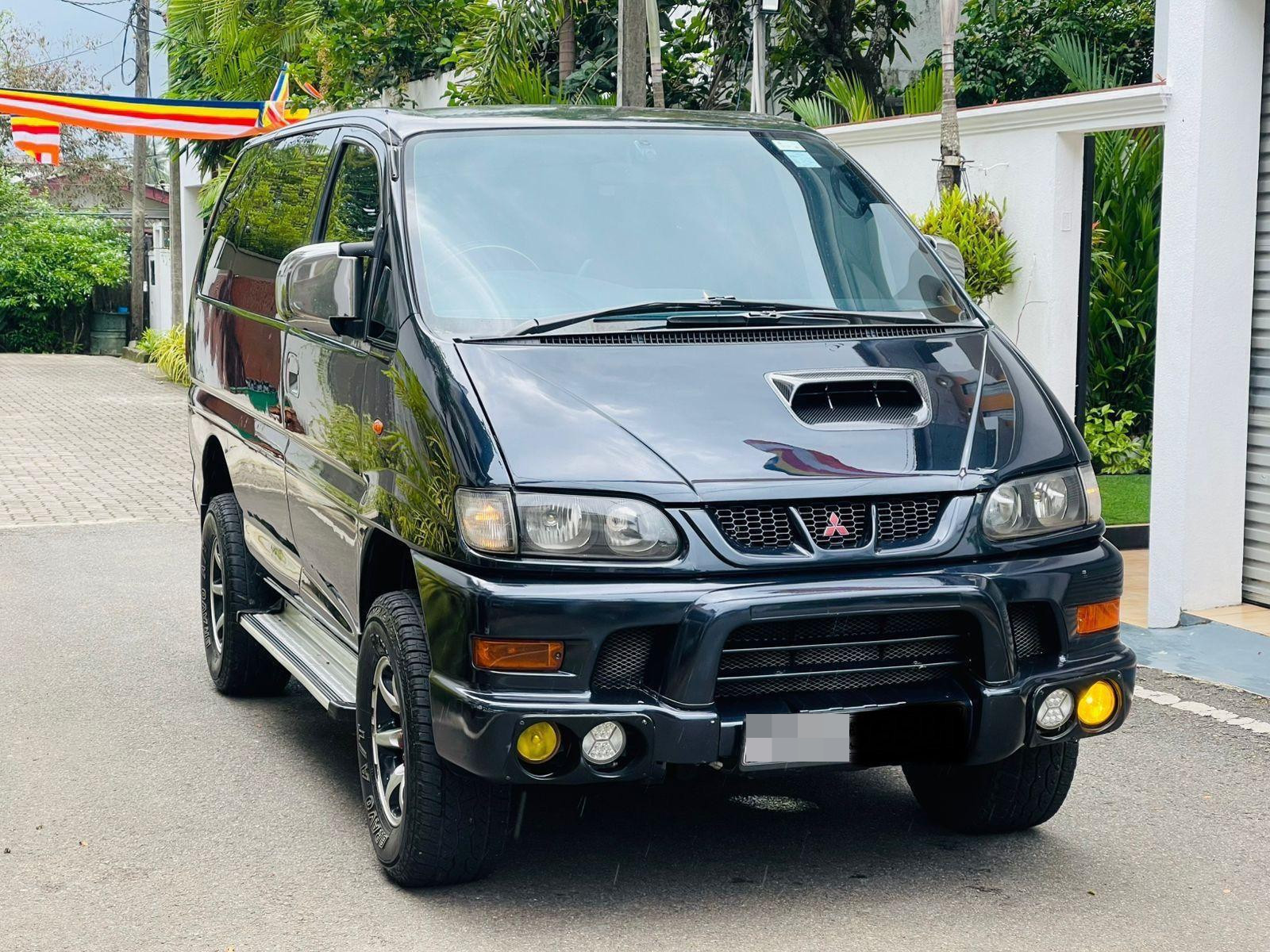 Mitsubishi L400 1998 - பயன்படுத்தப்பட்டது வேன் sale in Sri Lanka - patpat.lk