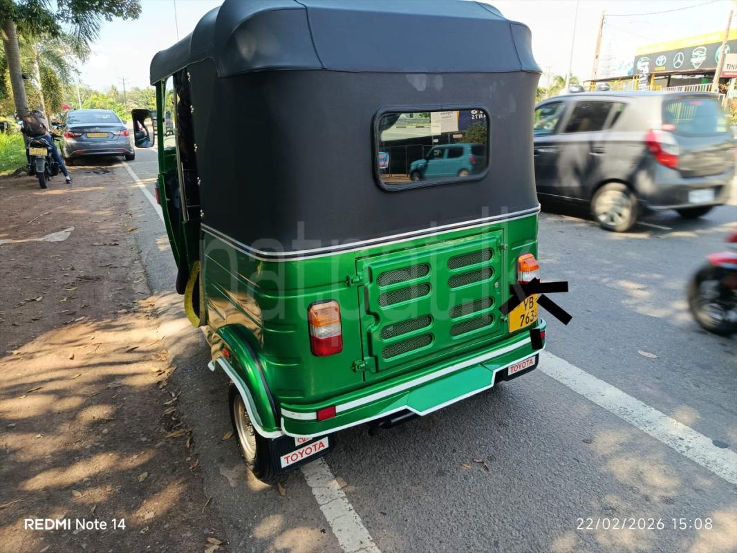 Bajaj Three Wheel 2010 - பயன்படுத்தப்பட்டது முச்சக்கர வண்டி sale in Sri Lanka - patpat.lk