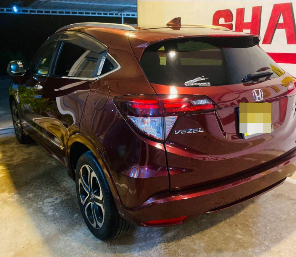 Honda Vezel 2015 - பயன்படுத்தப்பட்டது SUV sale in Sri Lanka - patpat.lk