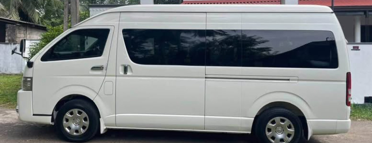 Toyota Hiace 2015 - பயன்படுத்தப்பட்டது வேன் sale in Sri Lanka - patpat.lk