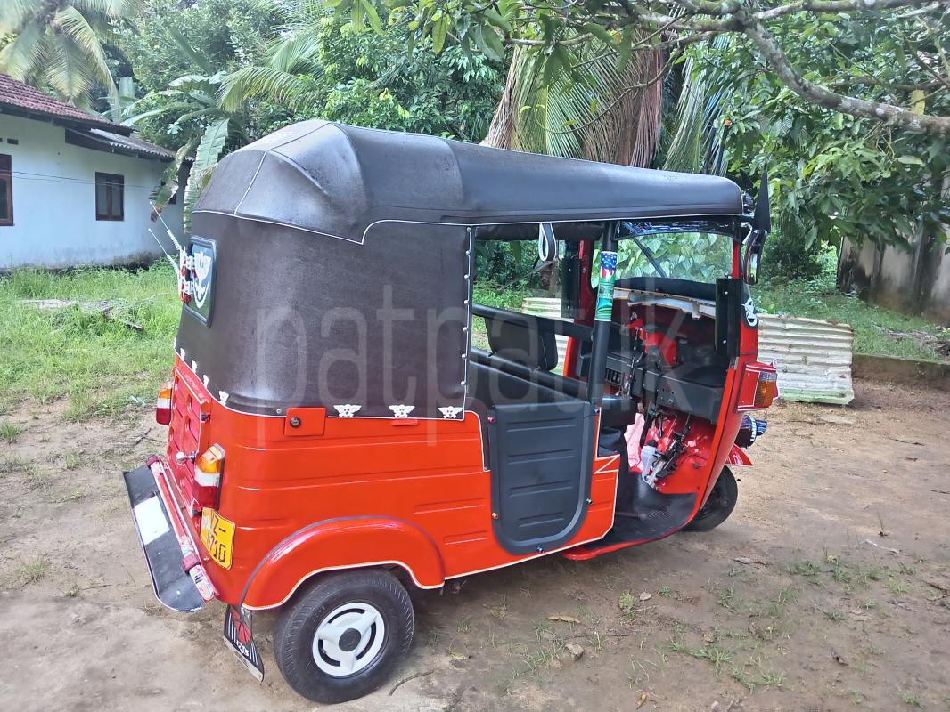 Bajaj Three Wheel 2012 - பயன்படுத்தப்பட்டது முச்சக்கர வண்டி sale in Sri Lanka - patpat.lk