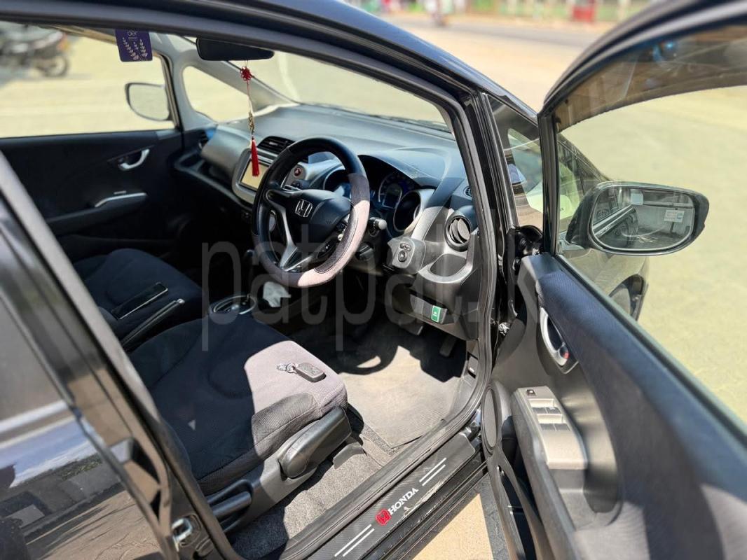 Advertisement image 6