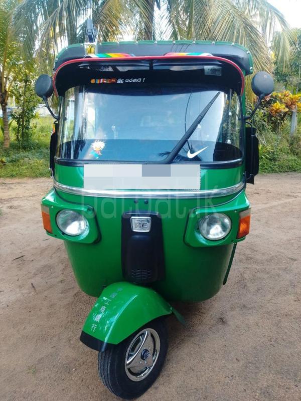Bajaj Three Wheel 2010 - பயன்படுத்தப்பட்டது முச்சக்கர வண்டி sale in Sri Lanka - patpat.lk