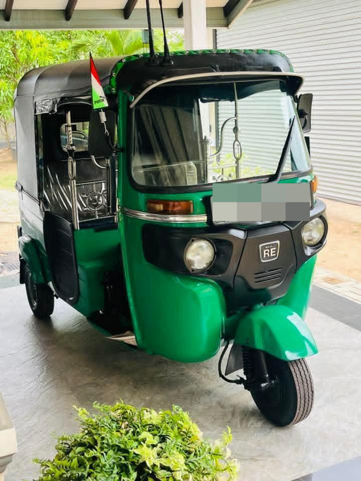 Bajaj Three Wheel 2018 - භාවිතා කරන ලද ත්‍රිරෝද රථය sale in Sri Lanka - patpat.lk