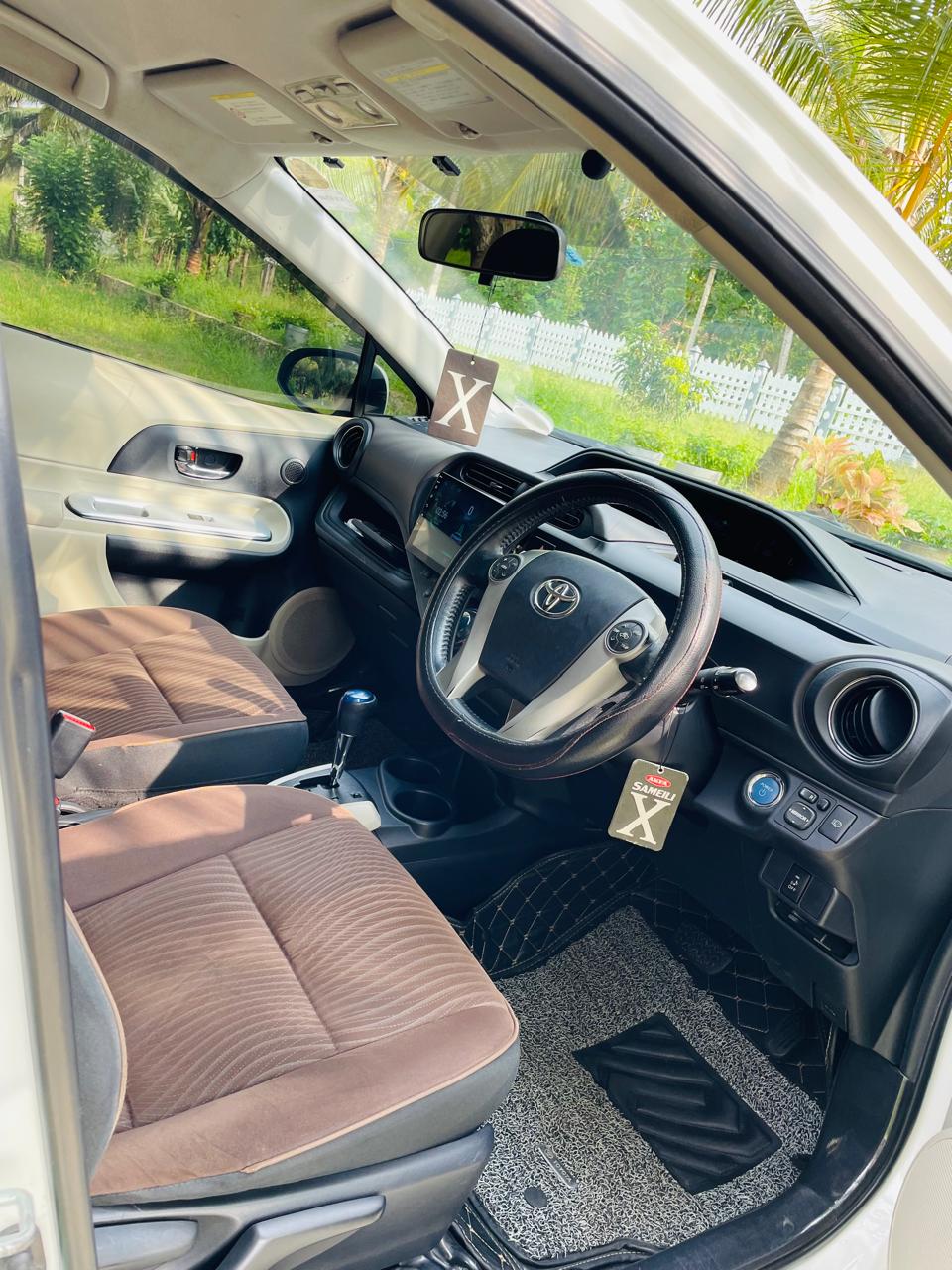 Toyota Aqua 2013 - Used Car sale in Sri Lanka - patpat.lk