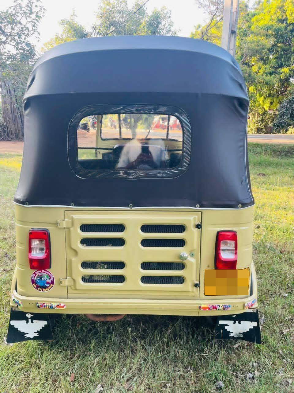 Bajaj Three Wheel 2000 - பயன்படுத்தப்பட்டது முச்சக்கர வண்டி sale in Sri Lanka - patpat.lk