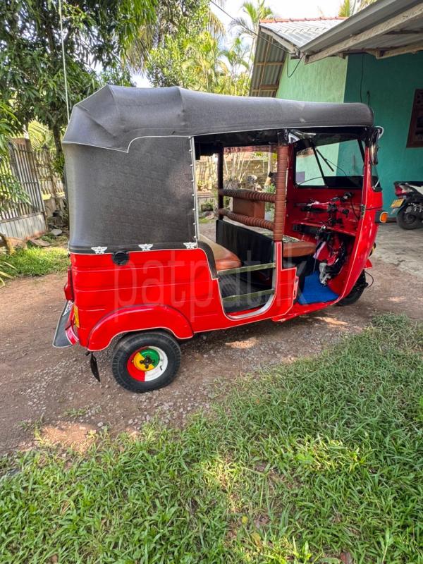 Bajaj Three Wheel 2006 - பயன்படுத்தப்பட்டது முச்சக்கர வண்டி sale in Sri Lanka - patpat.lk