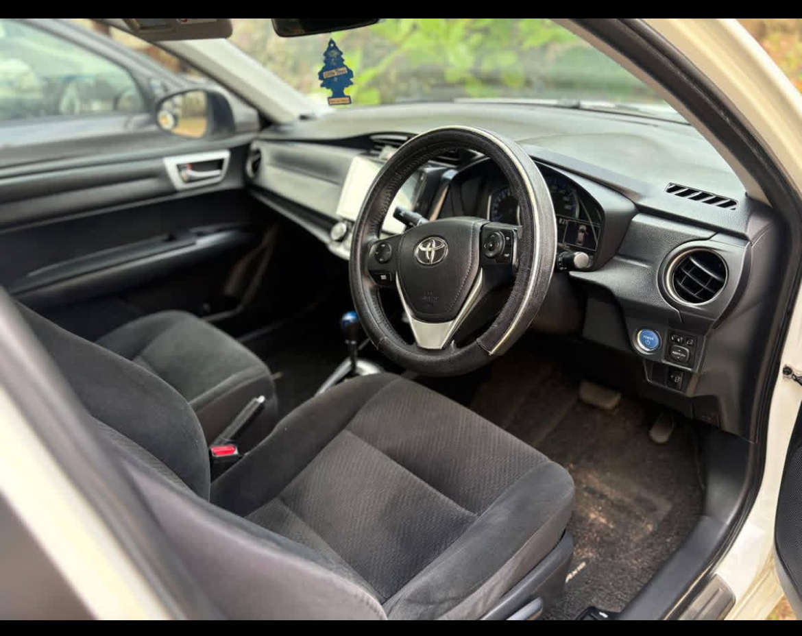 Toyota Axio 2014 - பயன்படுத்தப்பட்டது கார் sale in Sri Lanka - patpat.lk