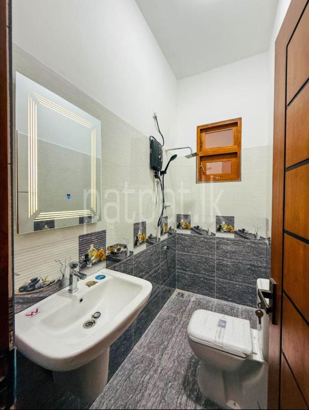 House for Sale in Athurugiriya