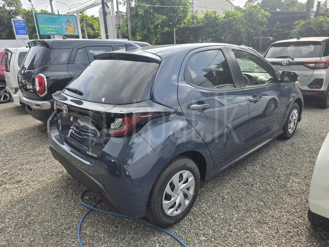 Toyota Yaris 2026 - අලුත් කාර් sale in Sri Lanka - patpat.lk