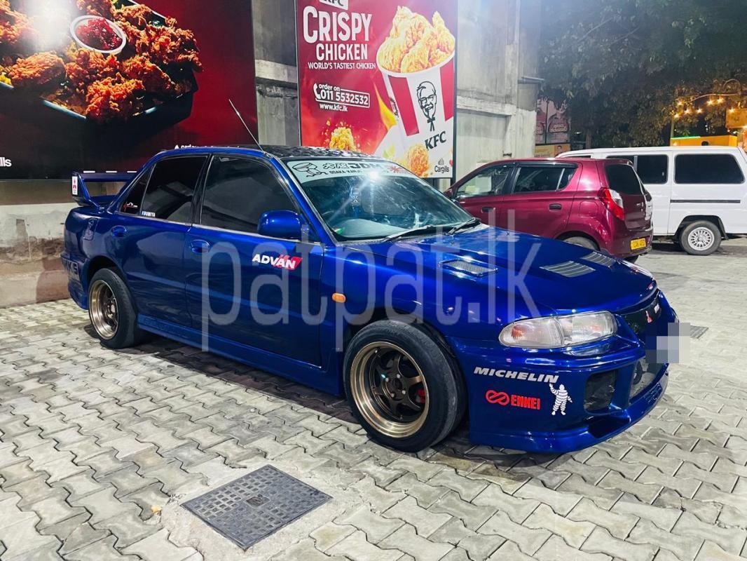 Mitsubishi Lancer 1994 - பயன்படுத்தப்பட்டது கார் sale in Sri Lanka - patpat.lk
