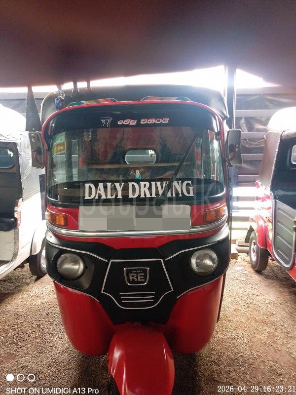 Bajaj Three Wheel 2015 - பயன்படுத்தப்பட்டது முச்சக்கர வண்டி sale in Sri Lanka - patpat.lk