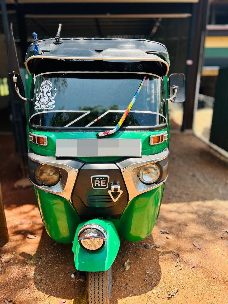 Bajaj Three Wheel 2015 - Used Three wheeler sale in Sri Lanka - patpat.lk