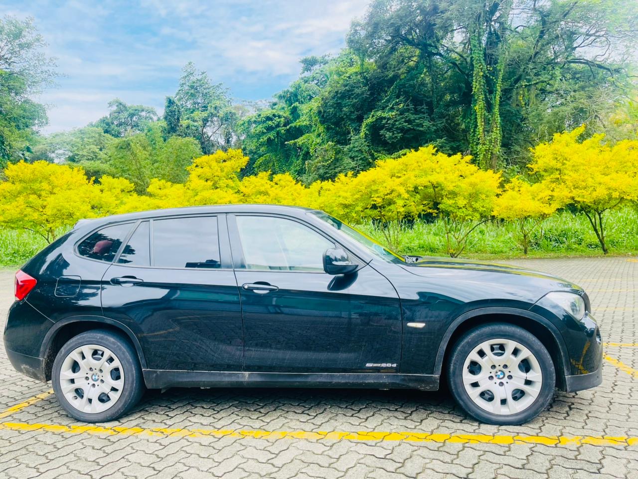 BMW X1D 2011 - Used SUV sale in Sri Lanka - patpat.lk