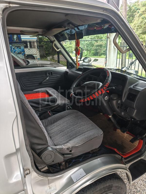 Nissan Vanette 2000 - භාවිතා කරන ලද වෑන් රථය sale in Sri Lanka - patpat.lk