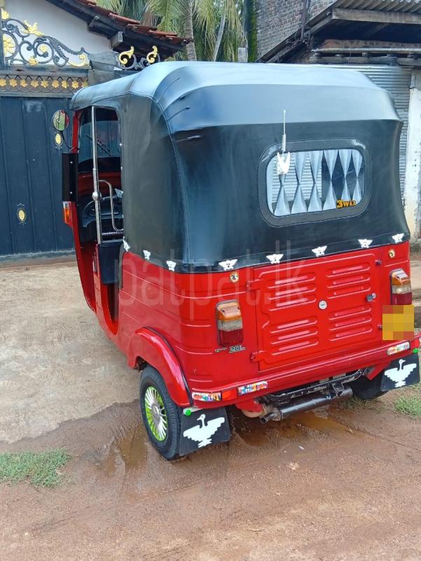 Bajaj 4 stroke 2013 - பயன்படுத்தப்பட்டது முச்சக்கர வண்டி sale in Sri Lanka - patpat.lk