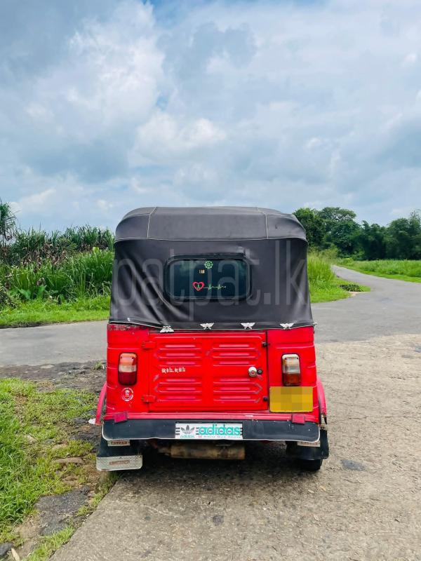 Bajaj Three Wheel 2010 - பயன்படுத்தப்பட்டது முச்சக்கர வண்டி sale in Sri Lanka - patpat.lk